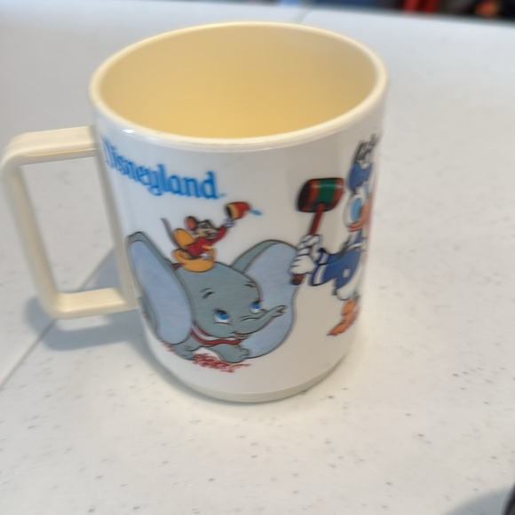 Disney Mickey Mouse Mug with Black Ears Lid - Picture 8 of 8